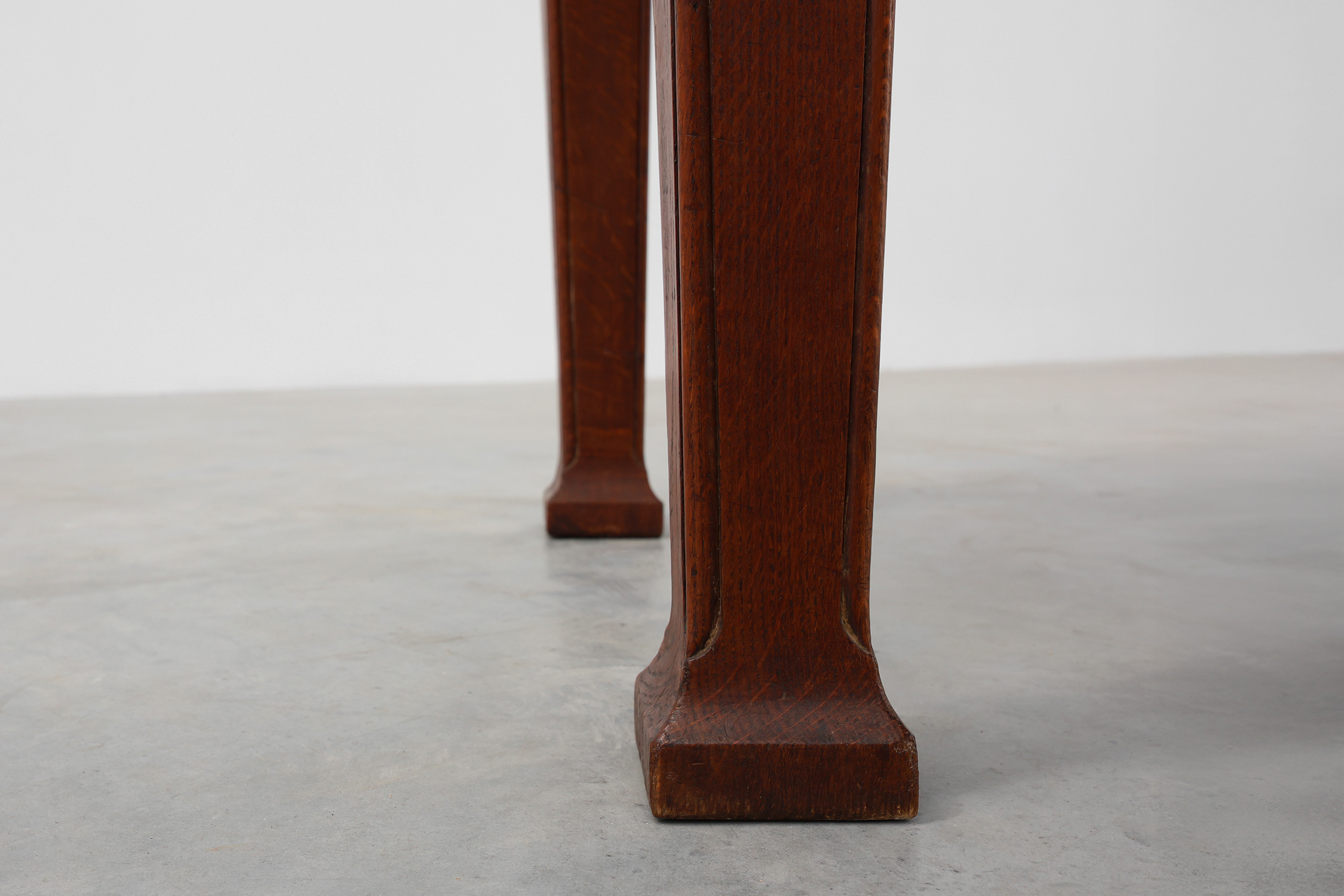Oak Art Deco dining table with carved frieze, France 1920sthumbnail